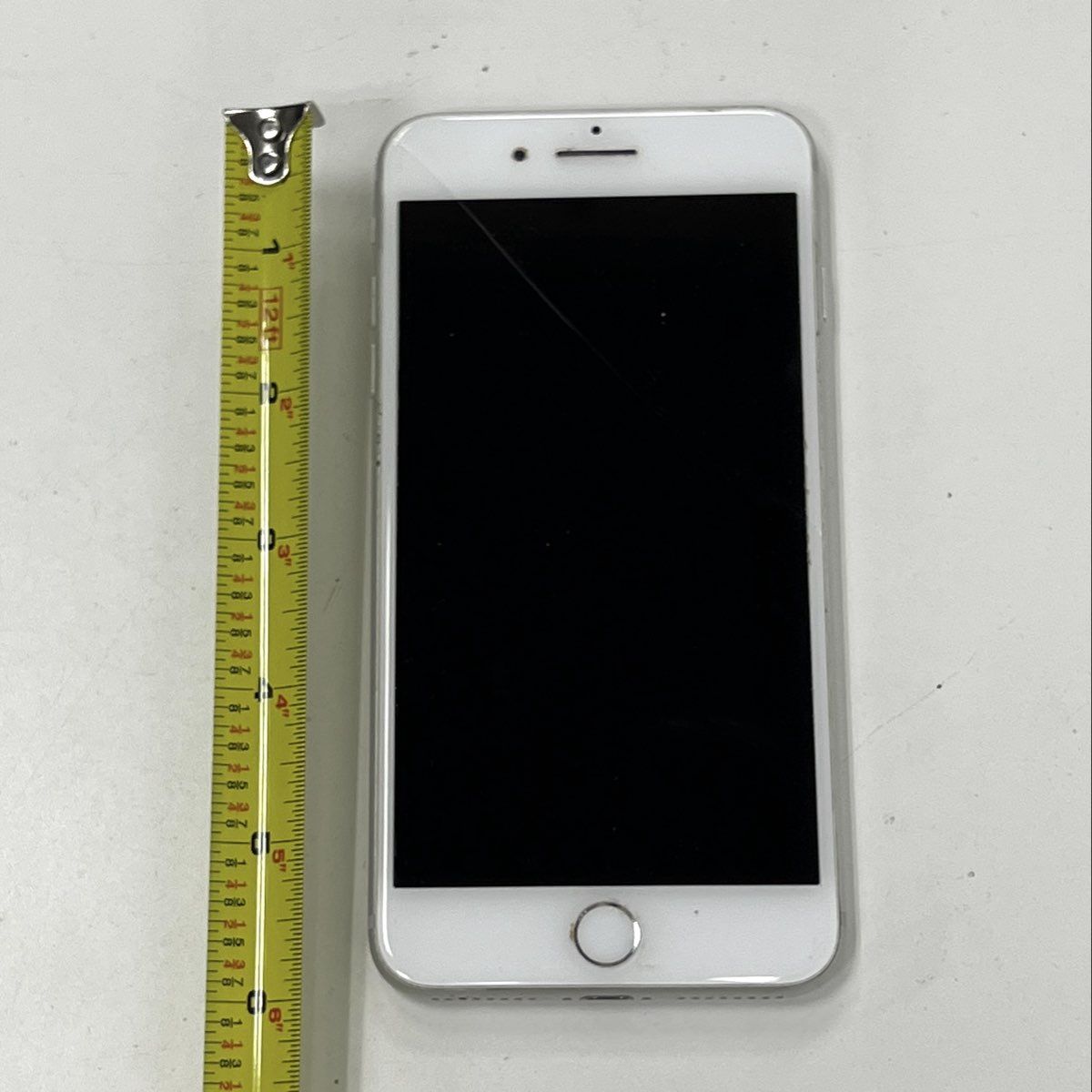 Apple iPhone 7 Plus A1661 Silver Smartphone 5.5