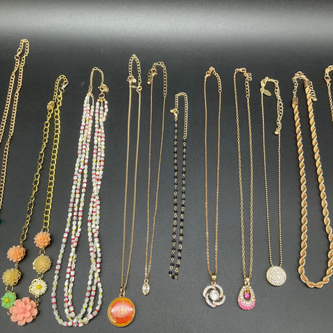 Mixed Fashion Costume Jewelry Lot 0.46 Lbs Necklaces Gold Tone Beaded Pendants