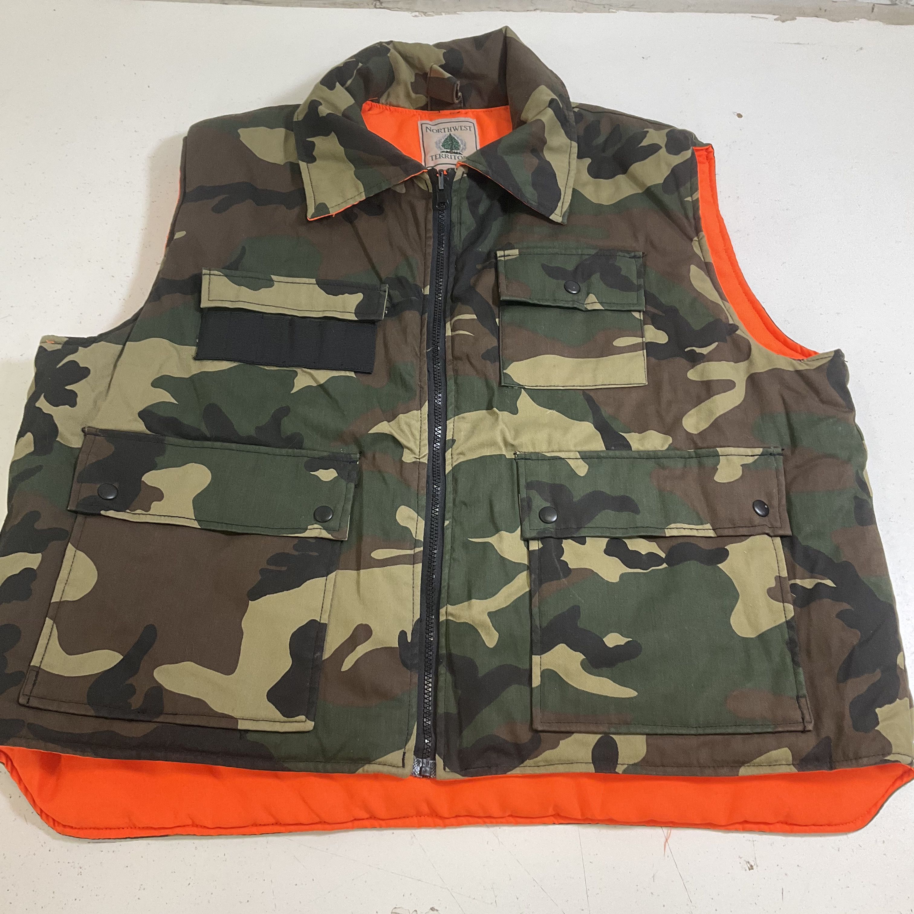 Northwest Territory Camo Orange Reversible Hunting Puffer Vest Men's L