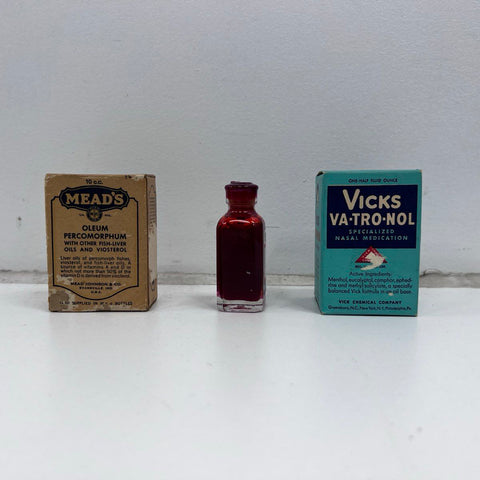 Vintage Apothecary Medicine Lot Vicks Mead's Sentinel 3 Pieces Display Only