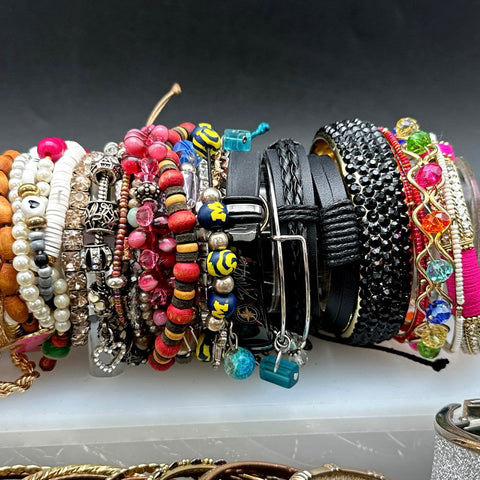 Mixed Fashion Costume Jewelry Lot 40+ Pieces Bangles Cuffs Beaded Rhinestone