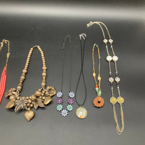 Fashion Costume Jewelry Lot of 9 Necklaces Statement Beaded Pendant Mixed