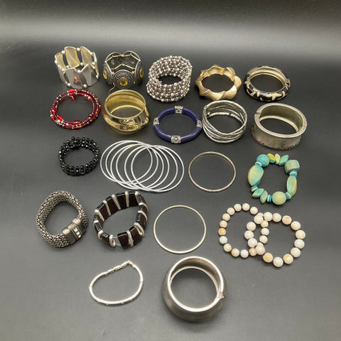 Vintage and Modern Costume Jewelry Bracelet Lot of 22 Bangle Cuff Beaded Mesh
