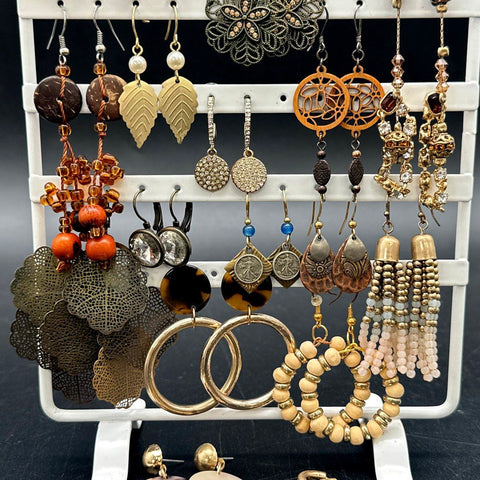 Boho Eclectic Costume Jewelry Lot 20+ Pairs Earrings Gold Tone Beaded Hoop Drop