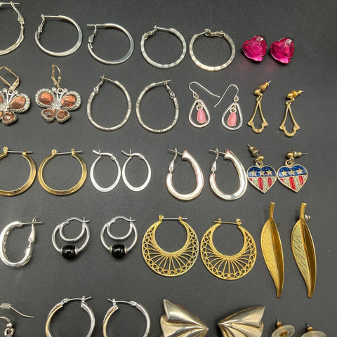 Vintage to Modern Mixed Costume Jewelry Lot 45+ Pairs Earrings Hoops Studs 8oz