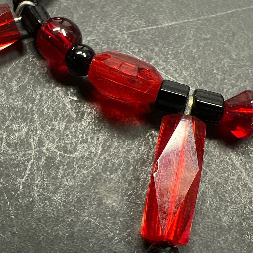 Red & Black Glass Beaded Bracelet Earrings Necklace Set