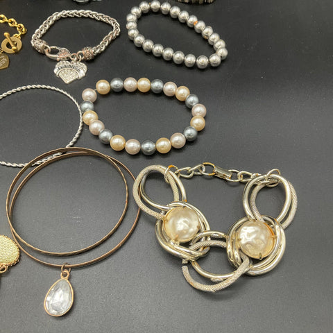 Fashion Jewelry Lot of 20 Bracelets Bangles Beaded Charm Alex and Ani Style