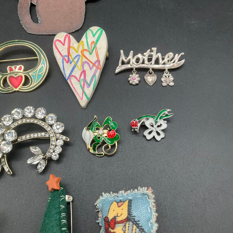 Vintage & Modern Costume Jewelry Lot of 11 Brooches Cat Zebra Holiday Pins