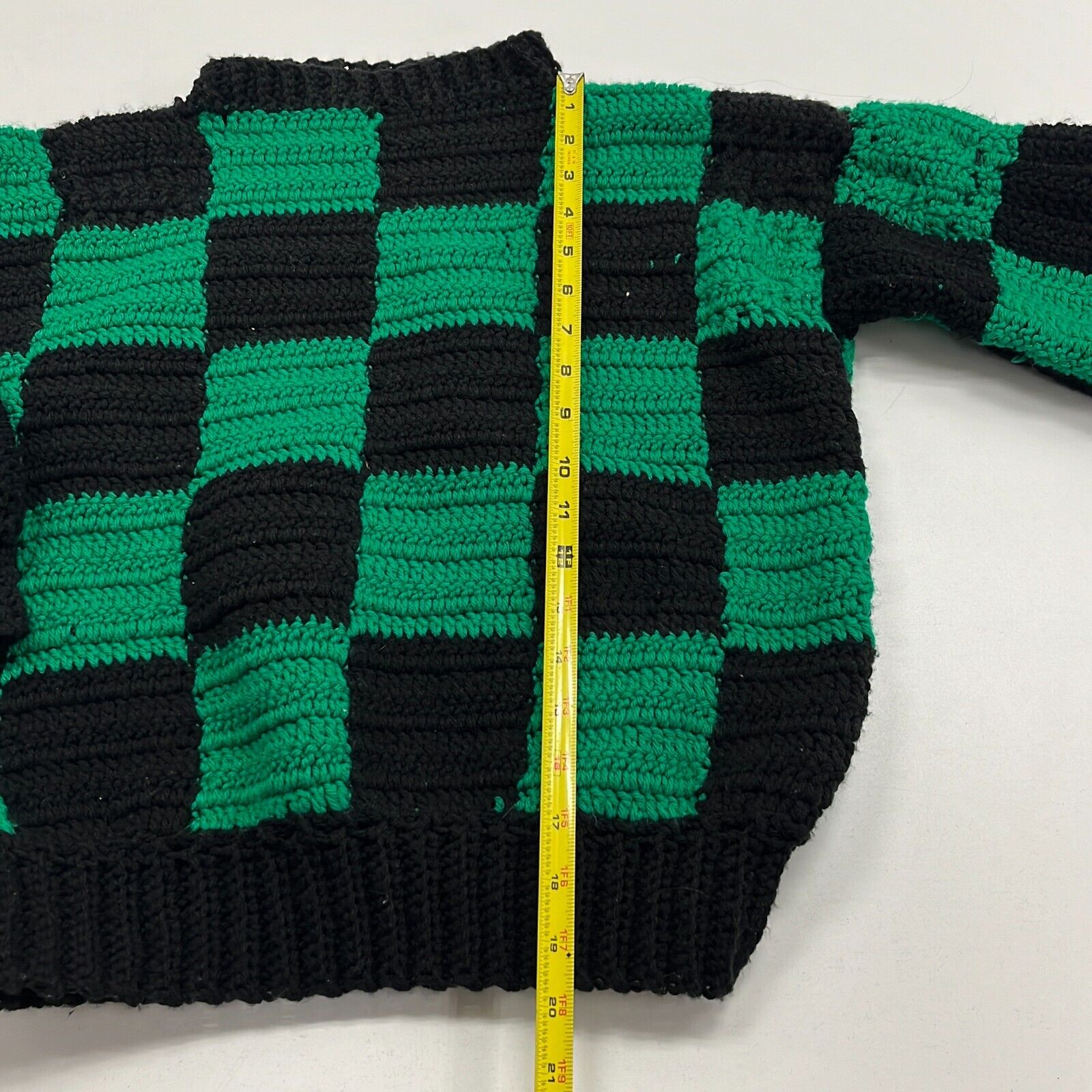 Hand Crafted Women's Green Black Check Knitted Pullover Sweater Small