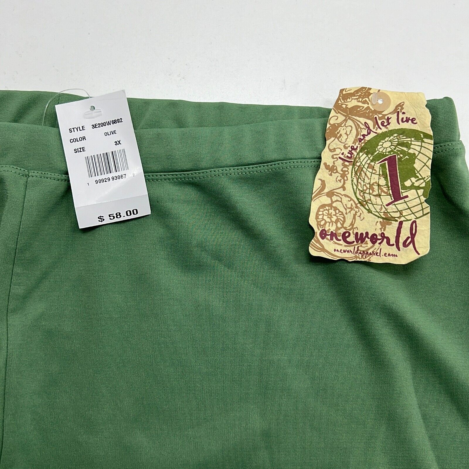 NWT One World Women's Green Flat Front Elastic Waist Pull On Capri Pants Size 3X