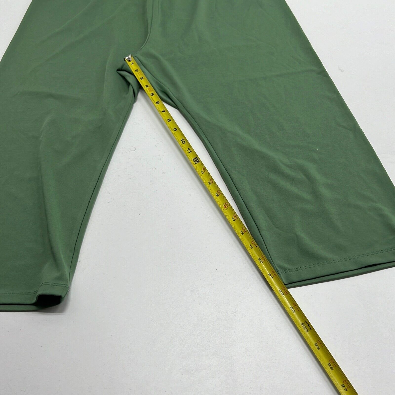 NWT One World Women's Green Flat Front Elastic Waist Pull On Capri Pants Size 3X