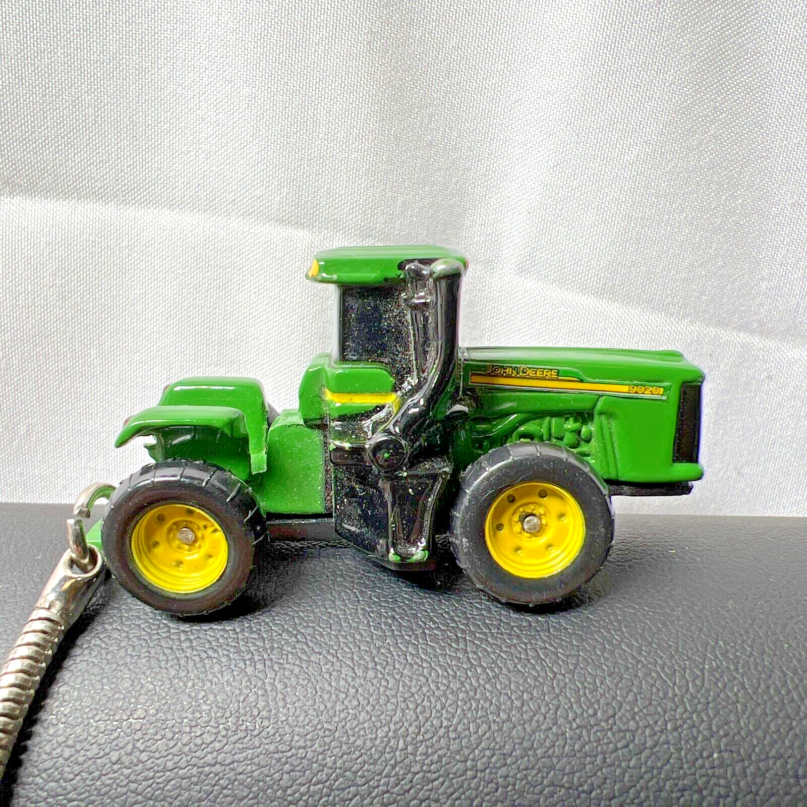 John Deere 9020 Green ERTL Farm Tractor Die Cast Vehicle Snake Key Chain