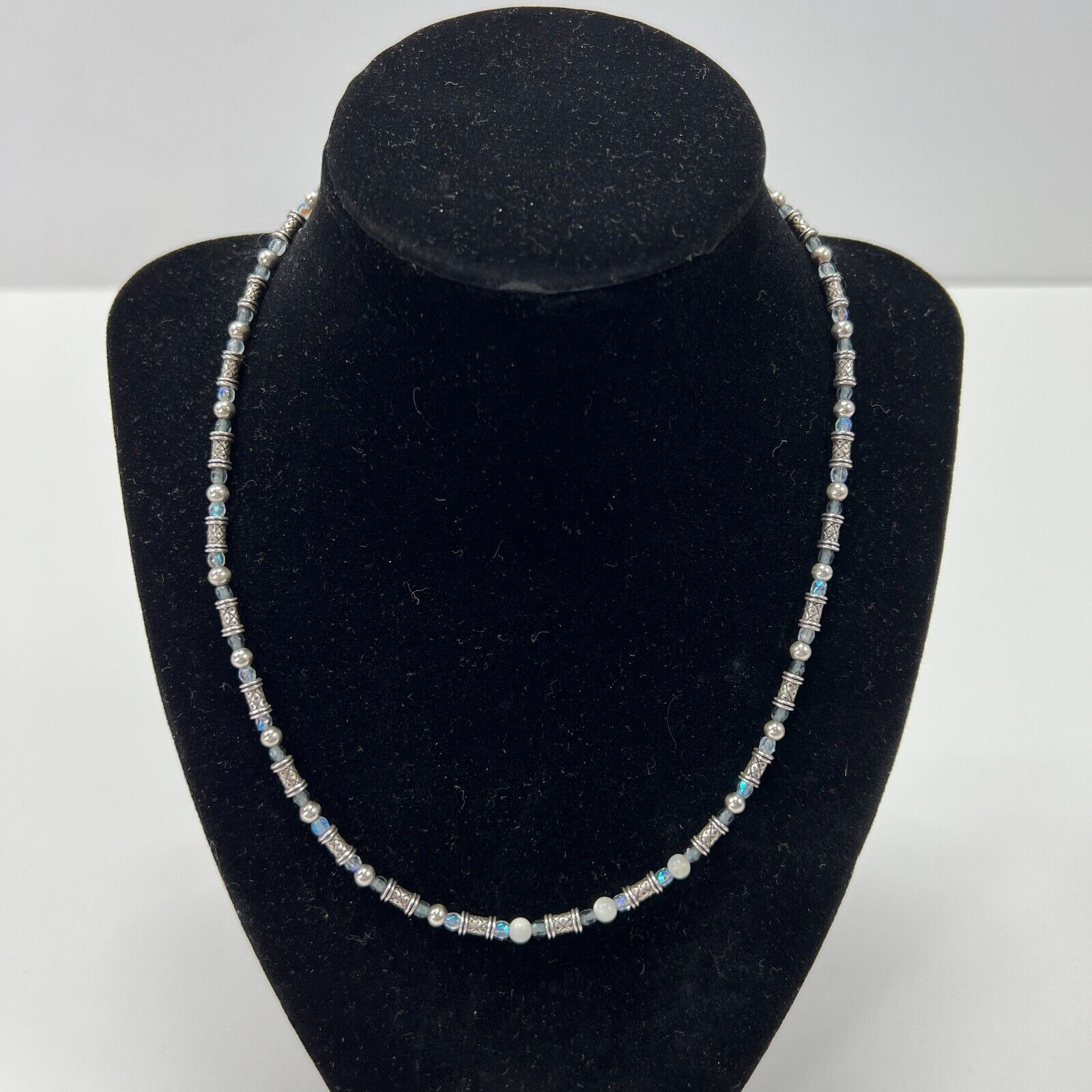 Napier Silver Tone Metal Cylinder & Gray Faceted Bead Necklace 18"