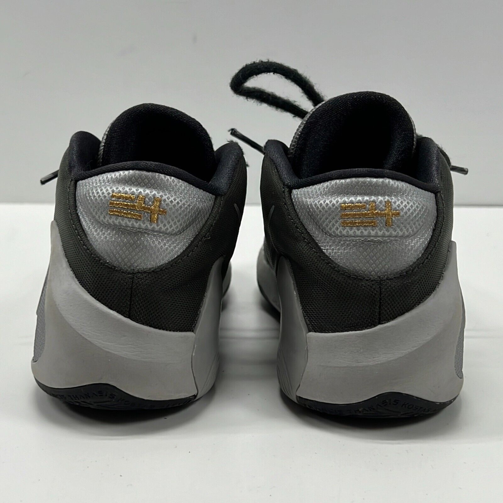 Nike Boys Zoom Freak 1 BQ5633-050 Black Round Toe Lace-Up Sneaker Shoes Sz 5.5Y