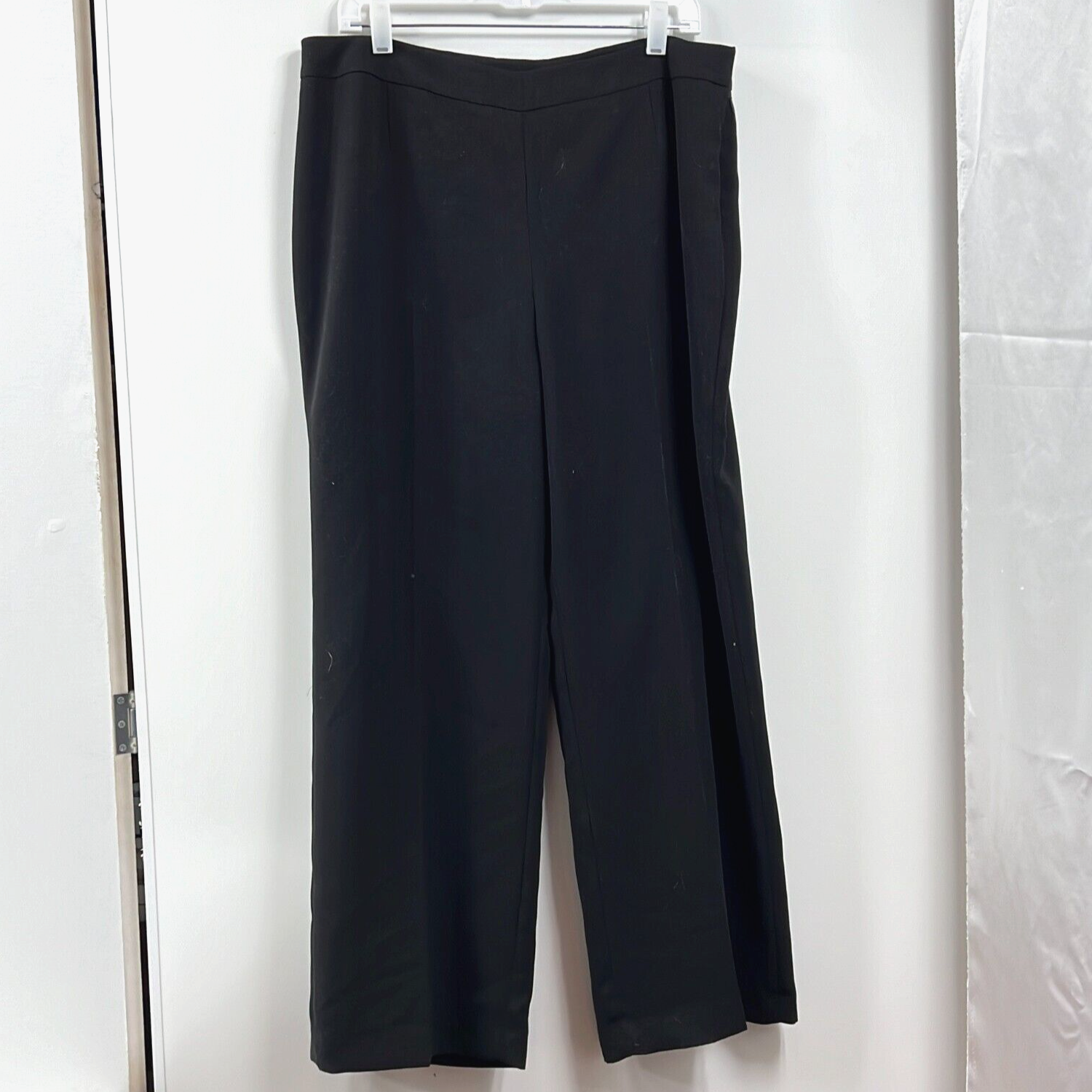NWT Le Suit Women's Black Long Sleeve Single Breasted Two Piece Pant Suit Sz 14P