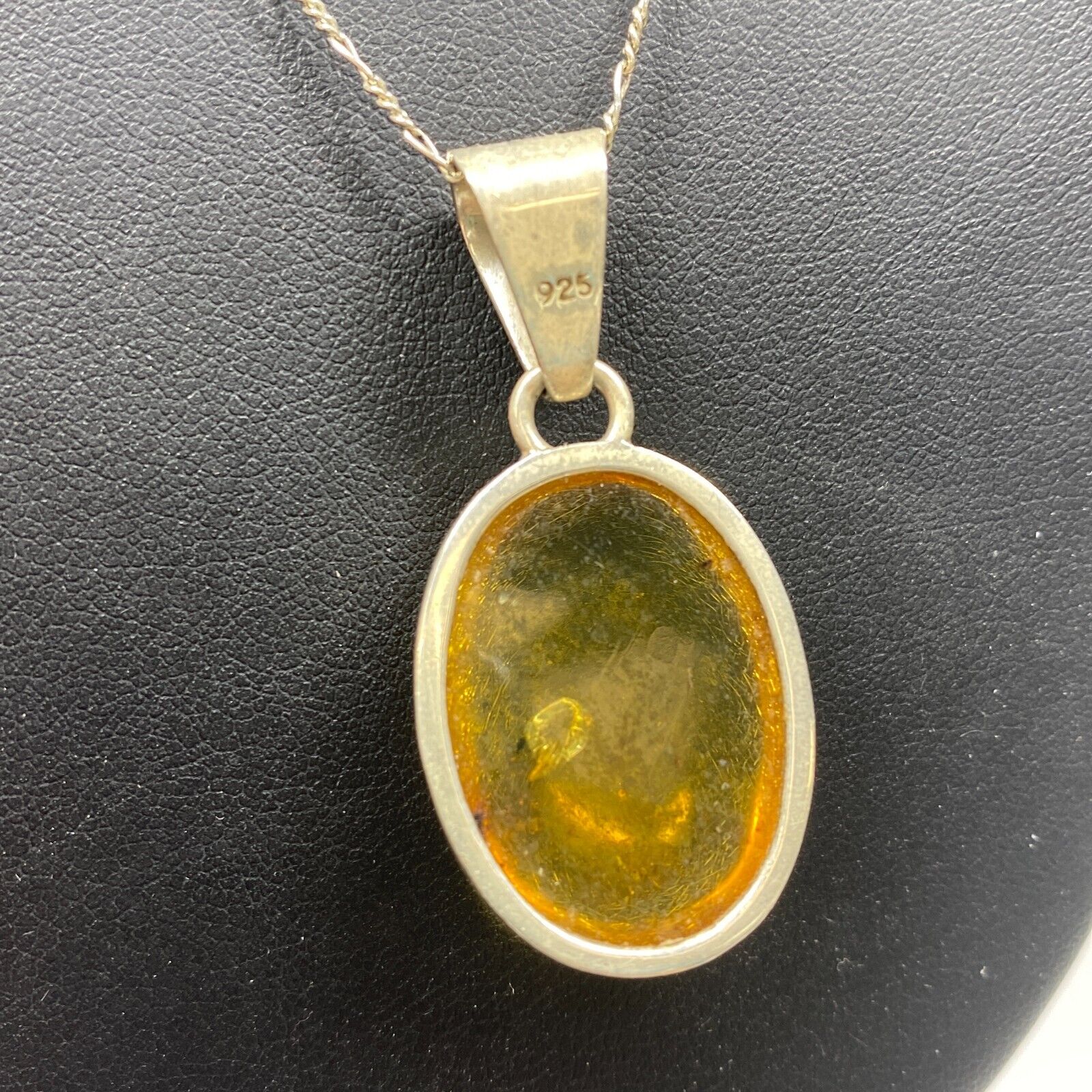 925 Sterling Silver Oval Amber Stone Pendant Necklace