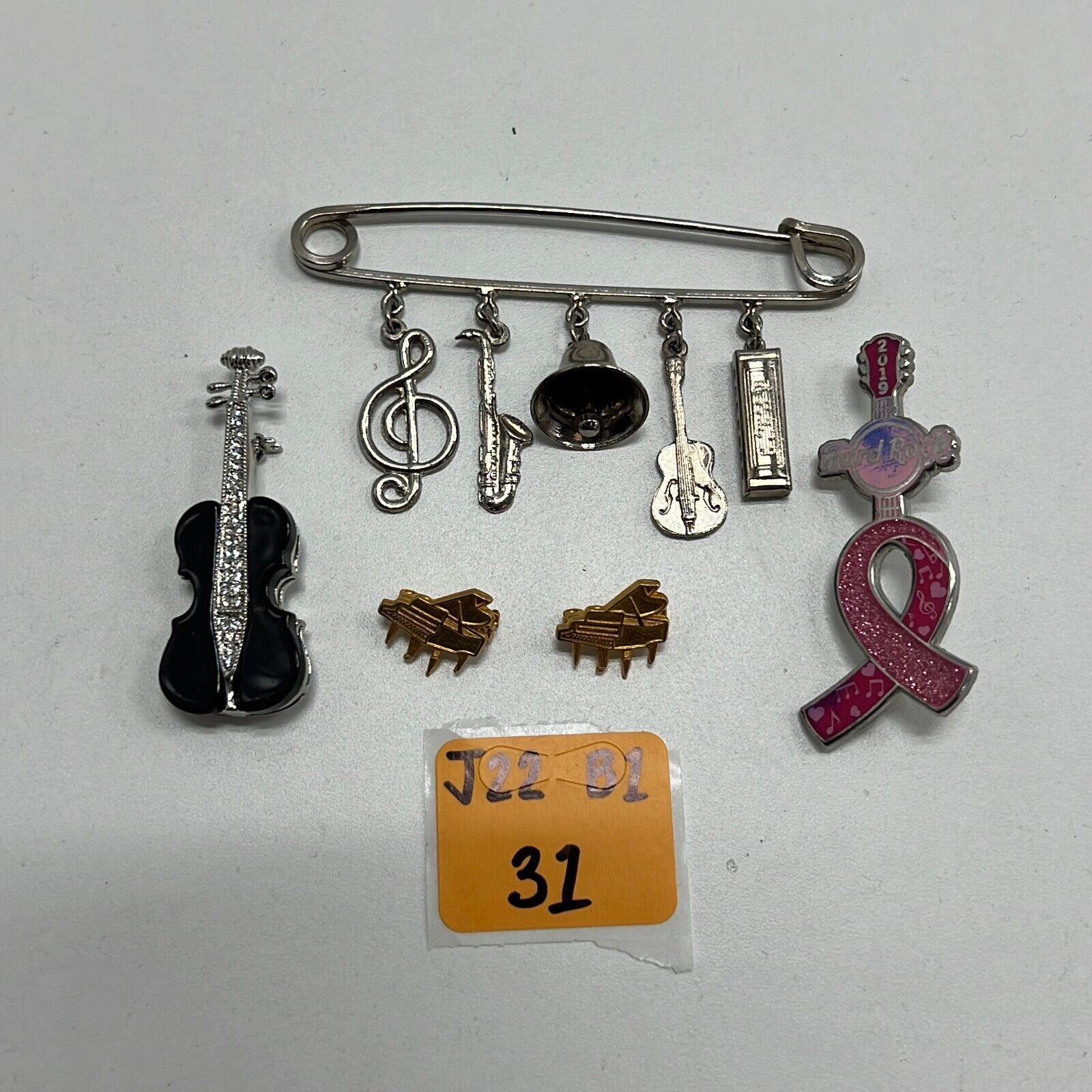 Lot Of Costume Jewelry Silver Gold Tone Violin Musical Instrument Pin Brooch