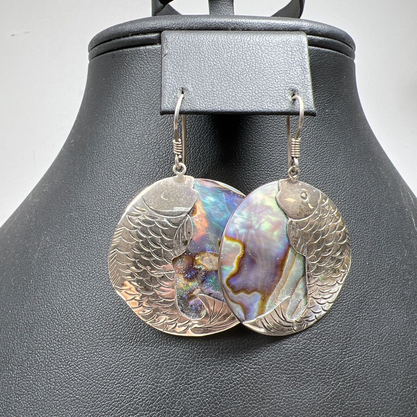 Silver Tone Round Shape Fish Abalone Dangle Earrings