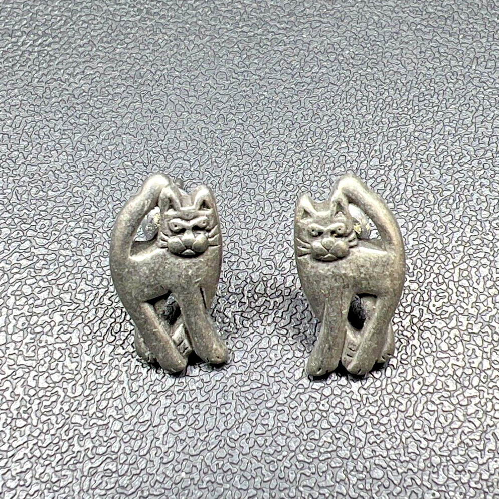 Costume Jewelry Women's Silver Tone Cat Stud Earrings