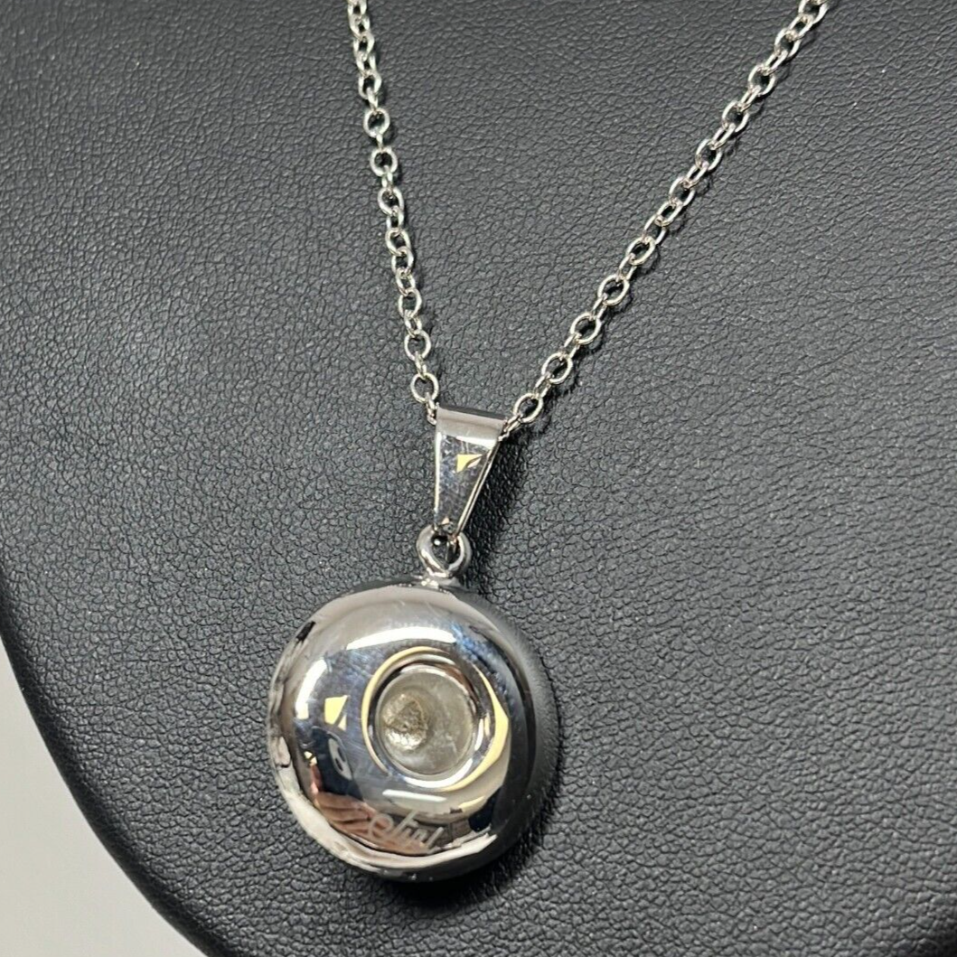 Silver Tone  Engraved Sombrero Round Pendant Chain Necklace