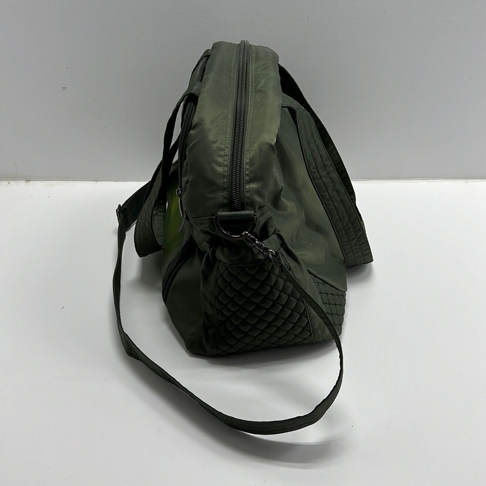 Lug Cartwheel Green Quilted Inner Pocket Detachable Shoulder Strap Duffle Bag