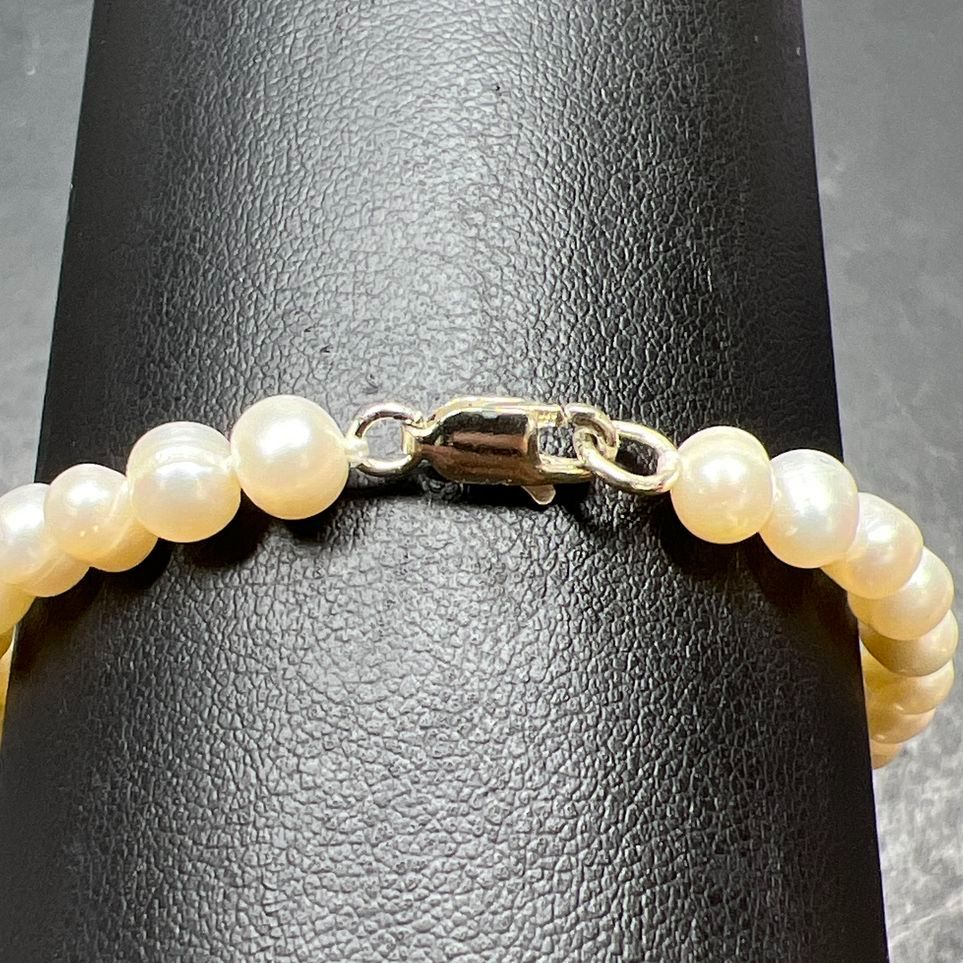Pearl Bracelet with Sterling Silver Clasp
