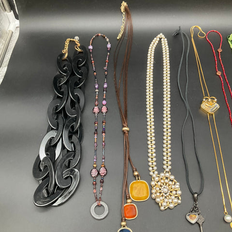 Fashion Costume Jewelry Lot 10 Necklaces Vintage to Modern Mixed Beaded Pearl