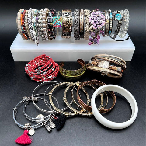 Eclectic Fashion Jewelry Bracelet Lot 35pc Beaded Bangle Cuff Wrap Styles