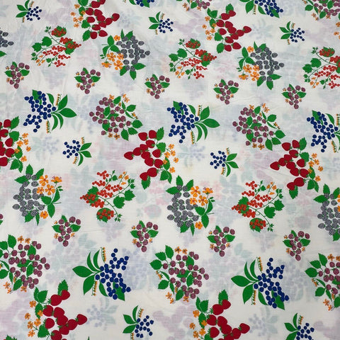 Vintage JC Penney Fruit Berries Print Tablecloth 90 x 68 Cotton Kitchen Linen