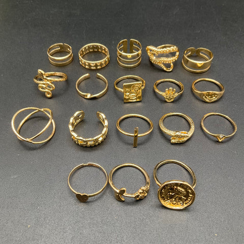 Gold Tone Fashion Rings Lot of 15 Hamsa Snake Rose Heart Modern Styles