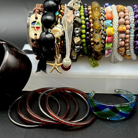 Mixed Costume Jewelry Lot 40+ Bracelets Beaded Leather Bangles Vintage to Modern