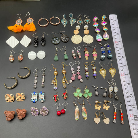 Mixed Costume Jewelry Lot 30+ Pairs Dangle Stud Hoop Earrings Vintage to Modern