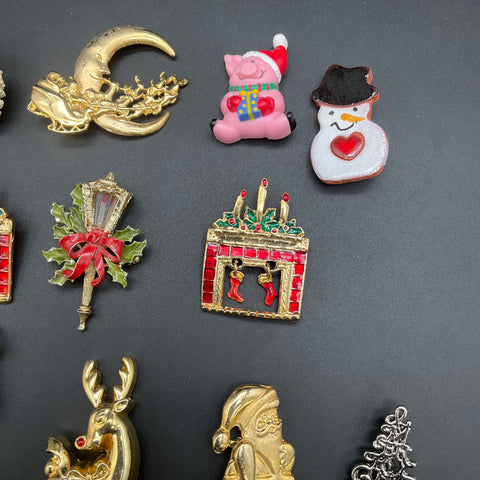 Vintage to Modern Christmas Brooch Lot of 12 Santa Reindeer Snowman Pigs 0.5 lb