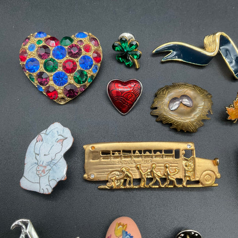 Vintage to Modern Mixed Costume Jewelry Brooch Lot of 17 Enamel Rhinestone 0.4lb