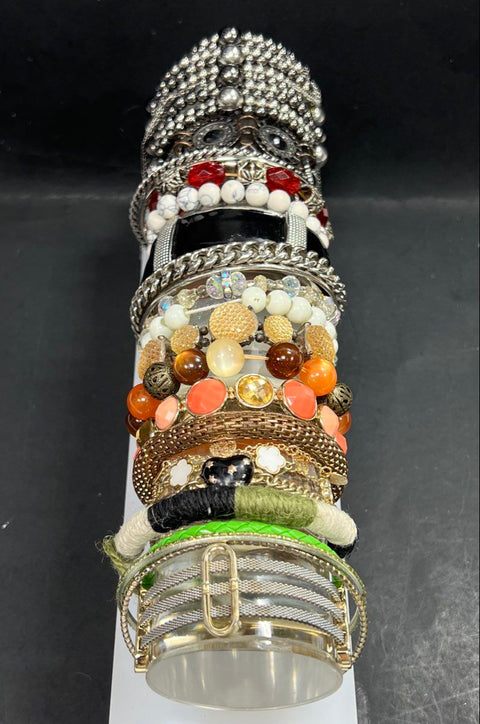 Vintage Modern Costume Jewelry Lot of 30 Bracelets Bangle Cuff Beaded Rhinestone