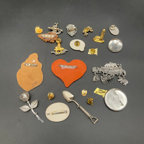 Collectible Pin and Brooch Lot Mixed Subjects Vintage Holiday Religious 21pc