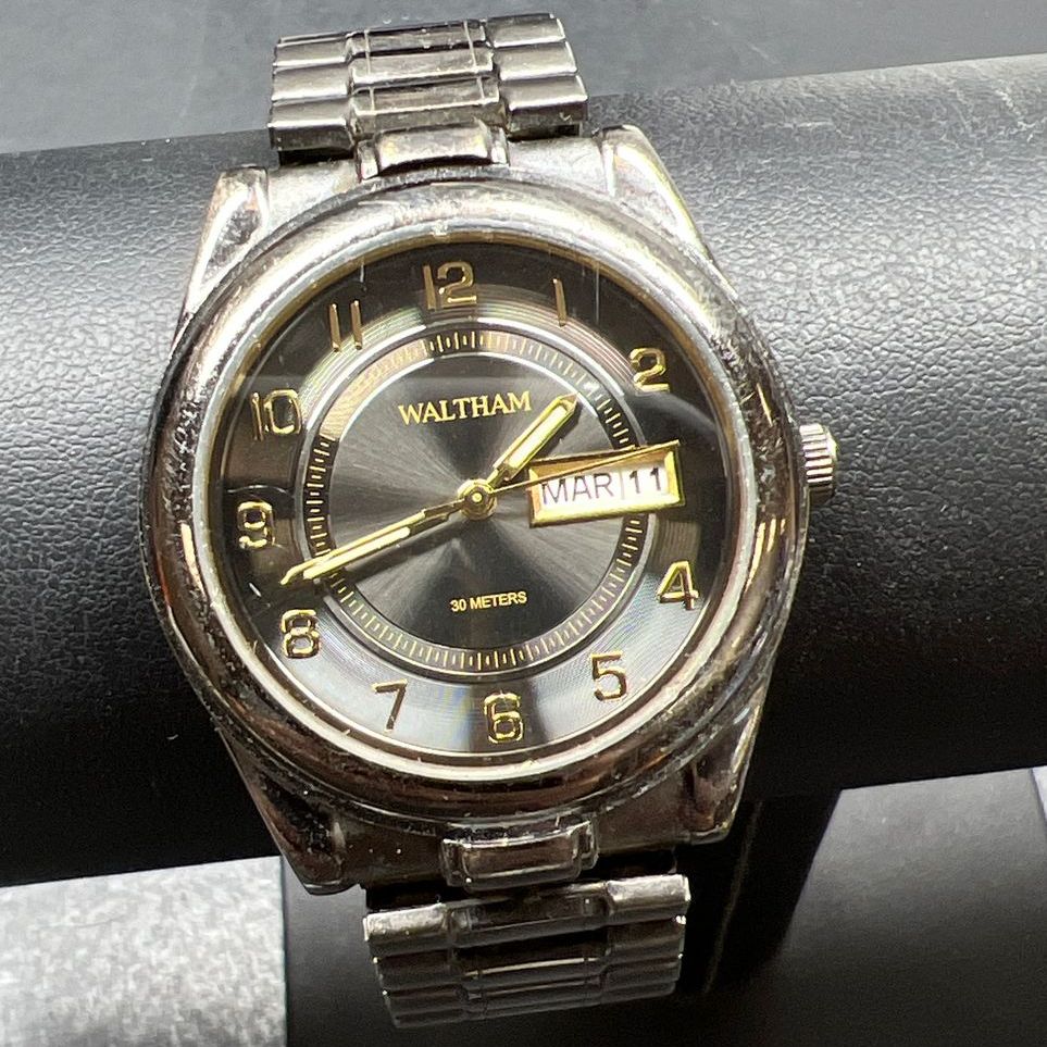 Waltham WAM007 Analog Date Wristwatch New Battery