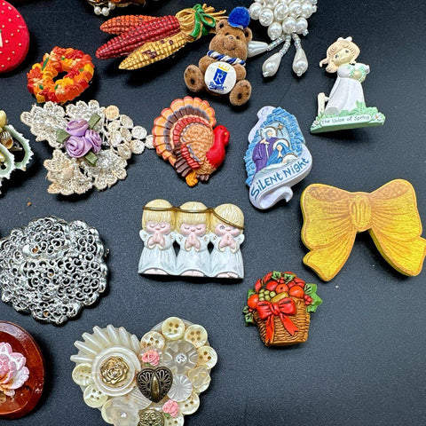 Vintage Holiday Religious Floral Costume Jewelry Lot of 31 Brooches Pins