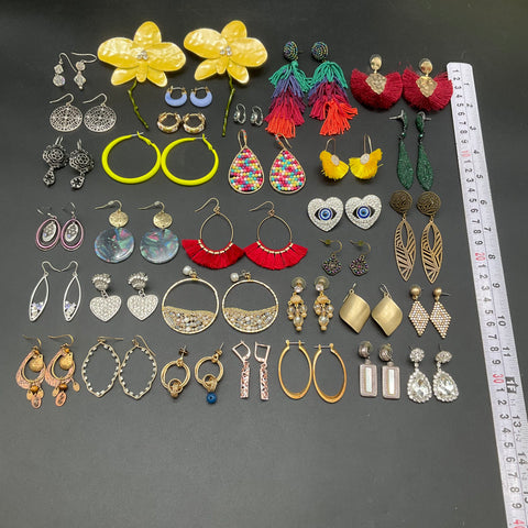 Mixed Fashion Earrings Lot 0.6 lbs Tassel Boho Rhinestone Hoop Dangle 25 Pairs