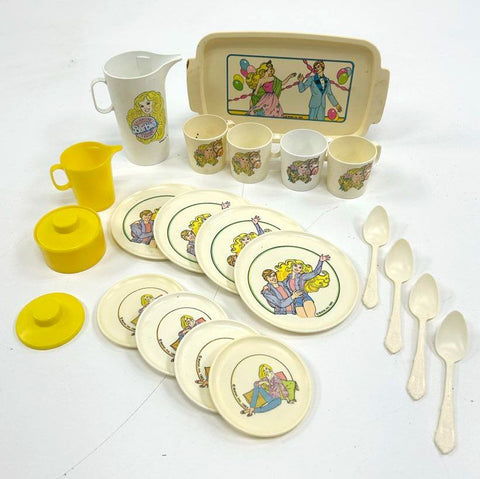 Vintage 1983 Mattel Barbie Genuine Teaset 20 Piece Plastic Play Set