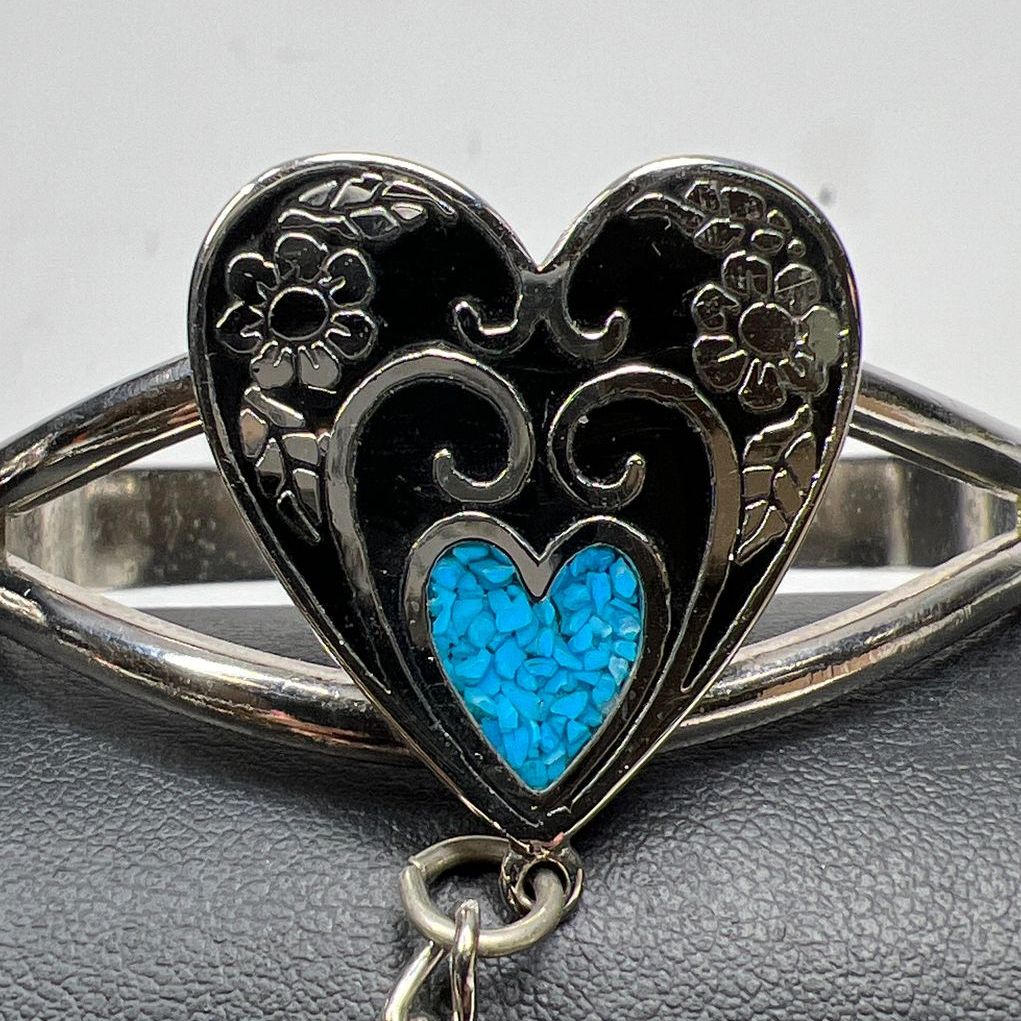 Silver Tone Turquoise Chip Heart Slave Bracelet Ring