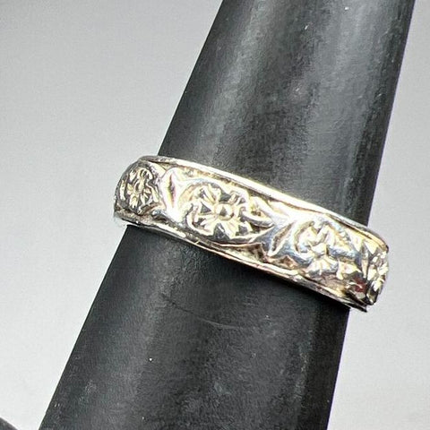 Small 925 Sterling Silver Floral Band Ring Size 4 3.06g