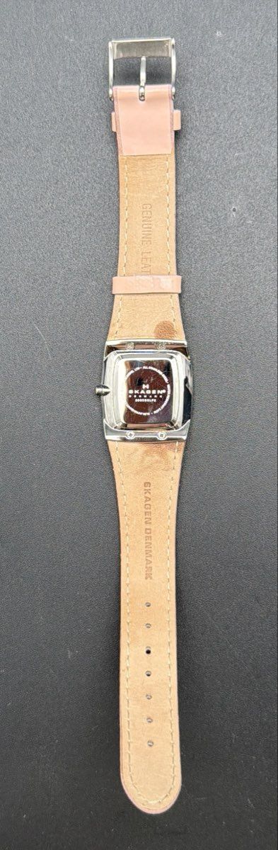 Skagen 380XSSLP2 Mother of Pearl Dial Pink Leather Quartz Women's Watch