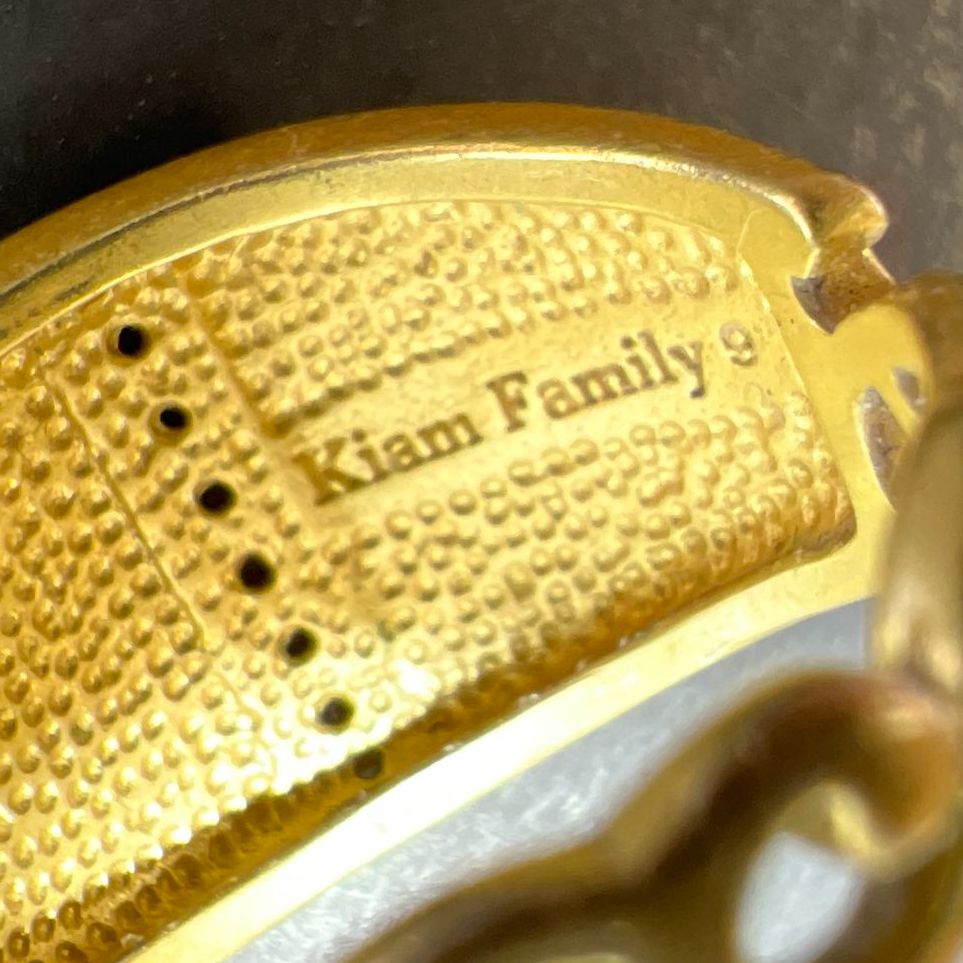 Kiam Family Gold tone Stone Accent Ring Size 8 6.01g