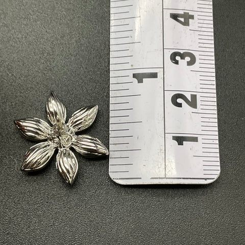 Swarovski Silver Tone Crystal Daisy Flower Tie Tack Lapel Pin with Velvet Pouch