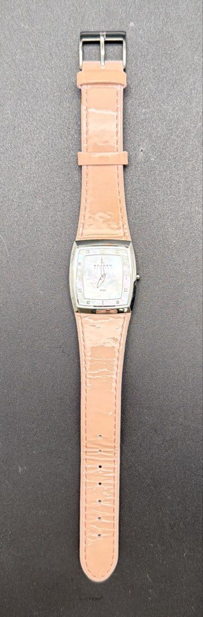 Skagen 380XSSLP2 Mother of Pearl Dial Pink Leather Quartz Women's Watch