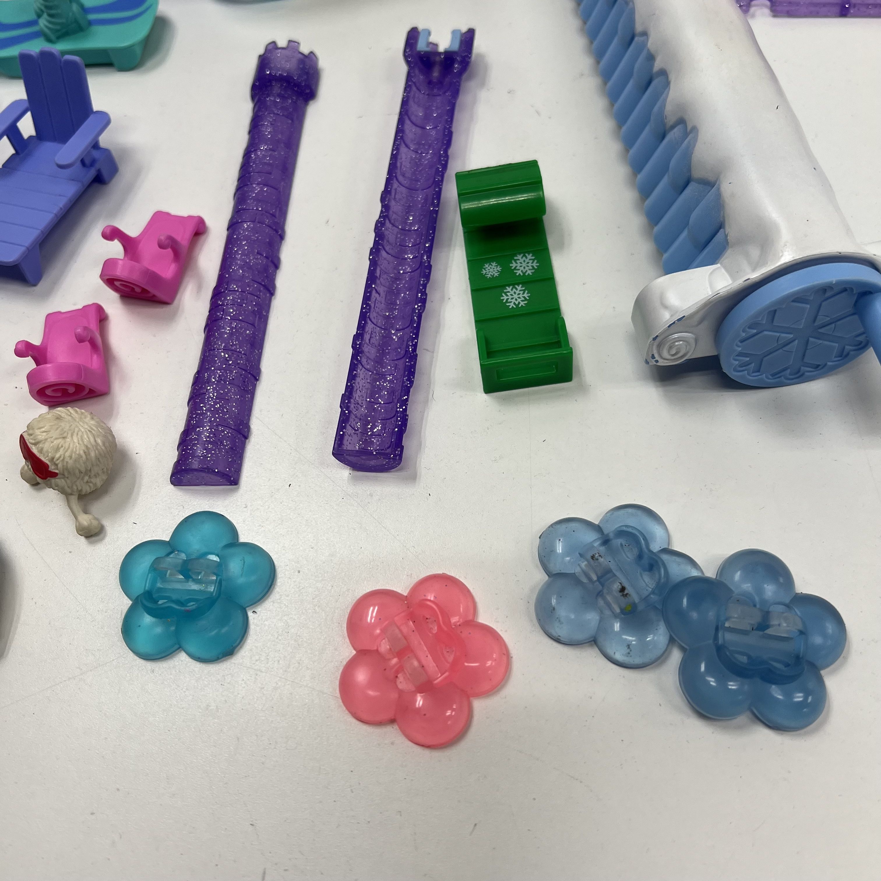 Polly Pocket Snow Cool Set with Accessories
