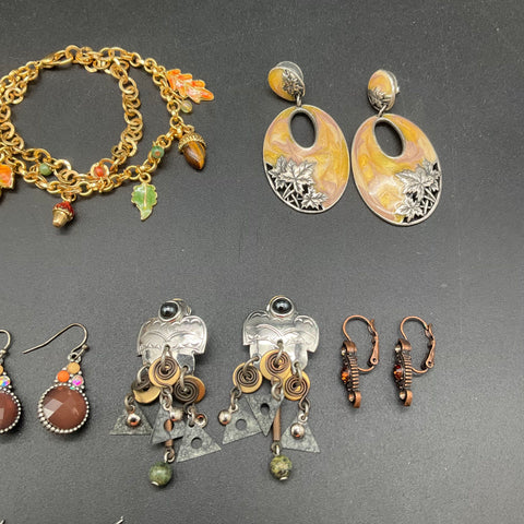 Bells & Blooms Fall Nature Style Jewelry Lot 14pc Leaves Acorns Dragonflies