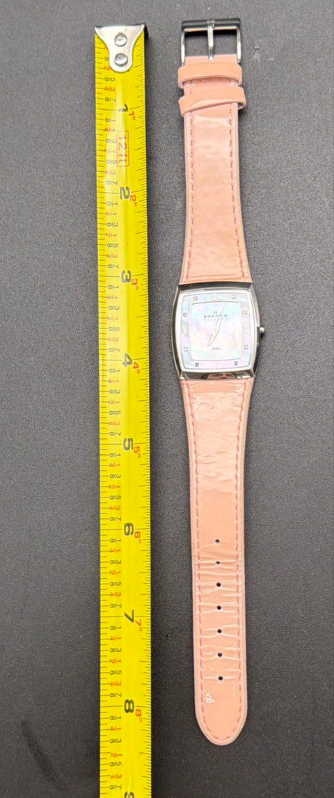 Skagen 380XSSLP2 Mother of Pearl Dial Pink Leather Quartz Women's Watch