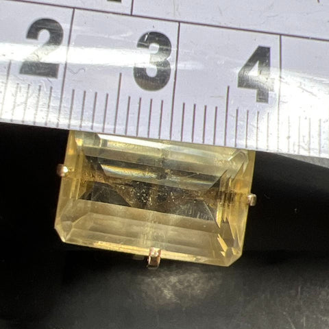 14K Yellow Gold Large Yellow Gemstone Ring Size 7.75 6.38g